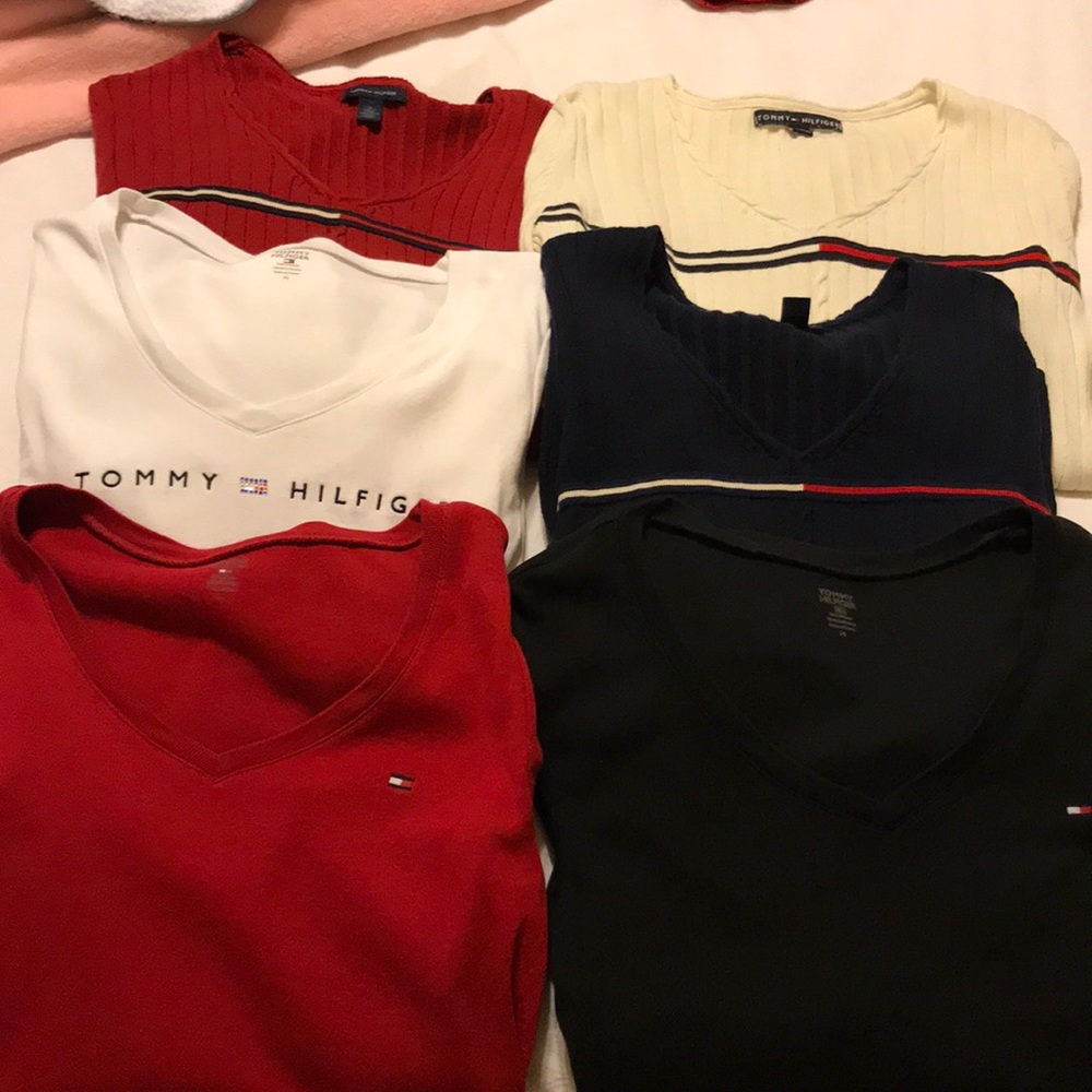 Bundle of Tommy Hilfiger sweaters & long sleeve